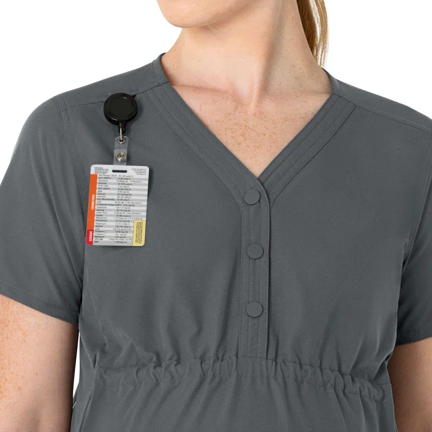 Blusa de trabalho pré-natal Henley Force Essentials para mulher