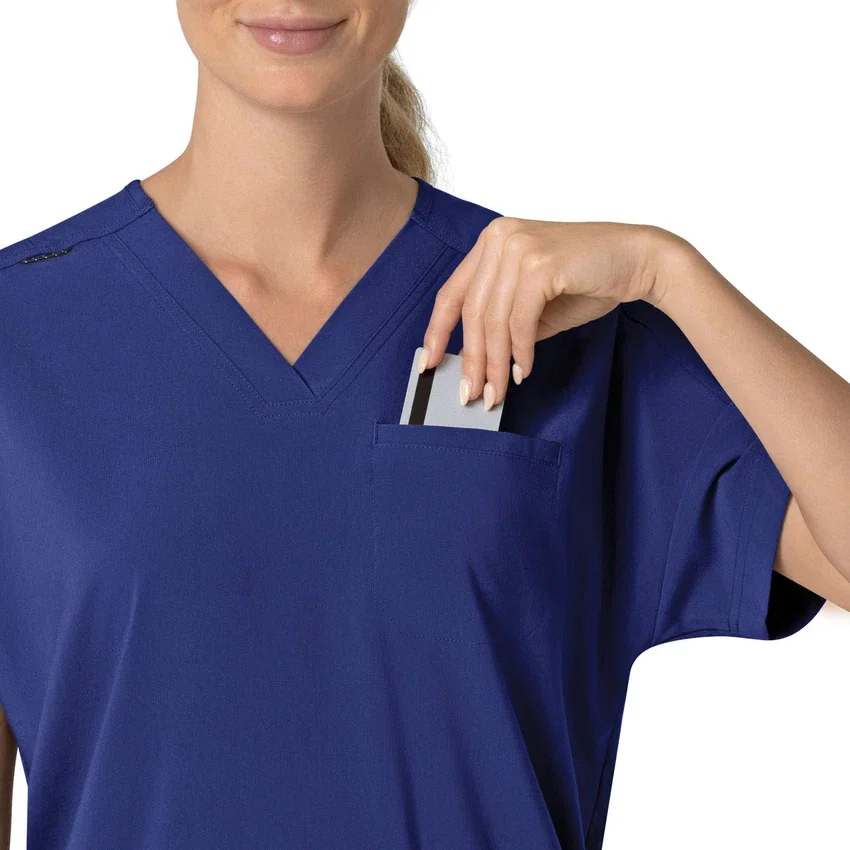 Blusa médica feminina Force Cross-Flex com decote em V oversized