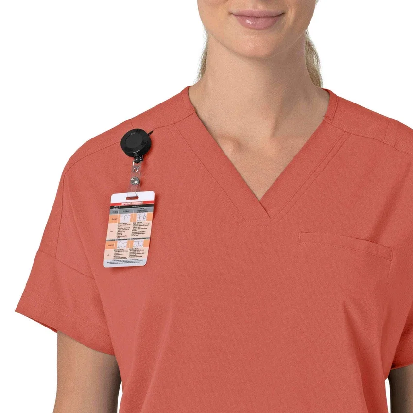 Blusa médica feminina Force Cross-Flex com decote em V oversized