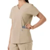 Blusa médica feminina Force Essentials com decote em V e painéis de malha