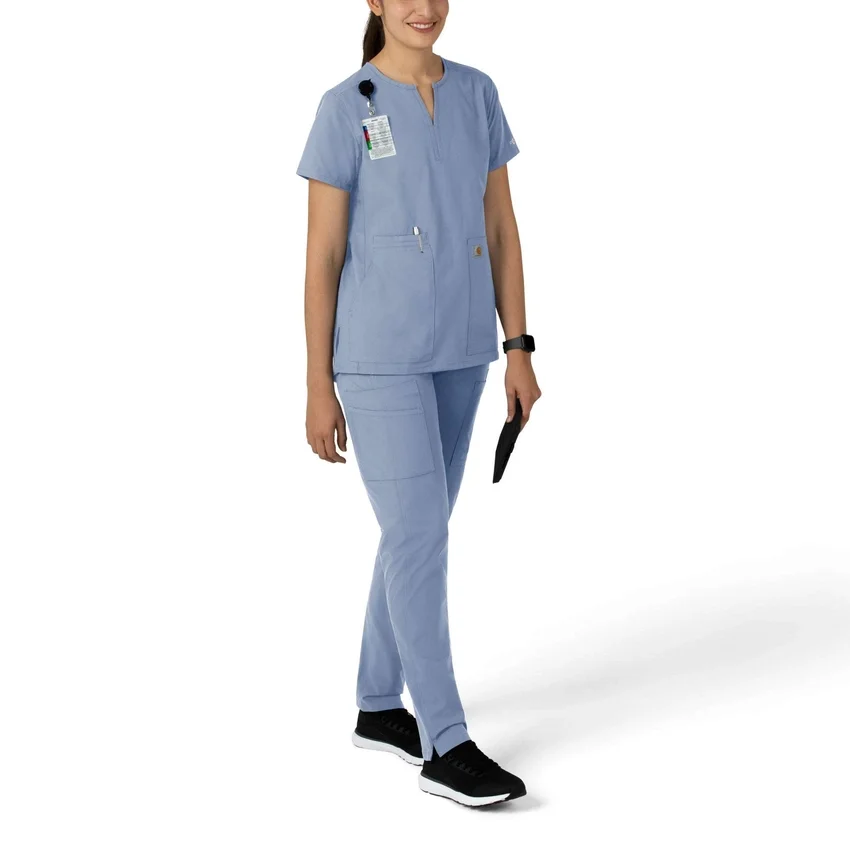 Blusa médica tipo túnica com decote em V da coleção Force Essentials para mulher