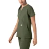 Blusa médica tipo túnica com decote em V da coleção Force Essentials para mulher