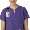 Blusa médica tipo túnica com decote em V da coleção Force Essentials para mulher