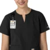 Blusa médica tipo túnica com decote em V da coleção Force Essentials para mulher