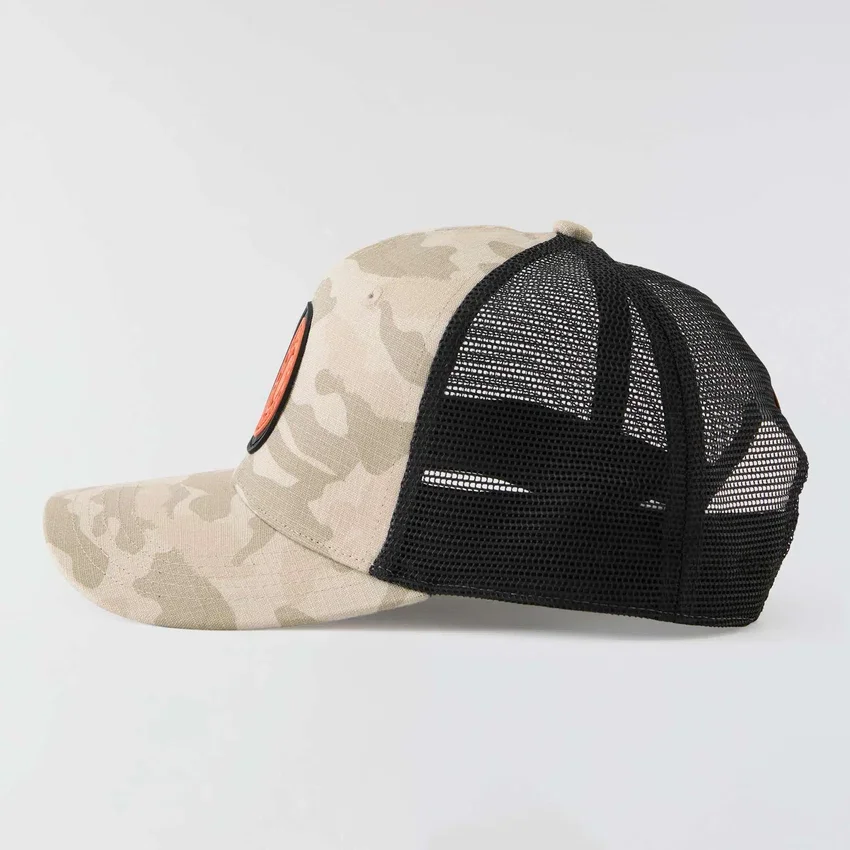 Boné de camuflagem tipo «trucker» com parte traseira em malha ripstop