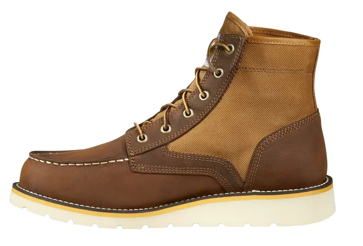 Bota de cunha com biqueira Moc de 6"