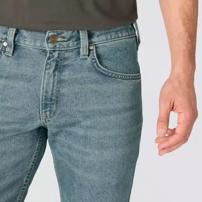 Calças de ganga de trabalho masculinas com corte «bootcut» descontraído e tecido «Rugged Flex»