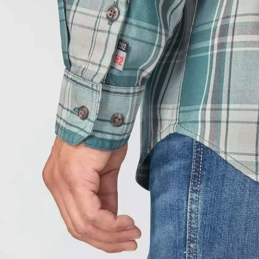 Camisa masculina de manguitos longos em sarja xadrez, corte largo - Camisas resistentes ao fogo