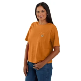 Camisas de gola redonda, corte largo e leve, com bolso, em Tencel