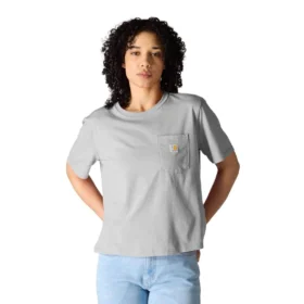 Camisas de gola redonda, corte largo e leve, com bolso, em Tencel