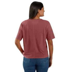 Camisas de gola redonda, corte largo e leve, com bolso, em Tencel