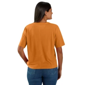 Camisas de gola redonda, corte largo e leve, com bolso, em Tencel