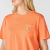 Camisas de gola redonda, corte largo e leve, com bolso, em Tencel