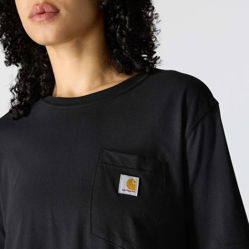 Camisas de gola redonda, corte largo e leve, com bolso, em Tencel