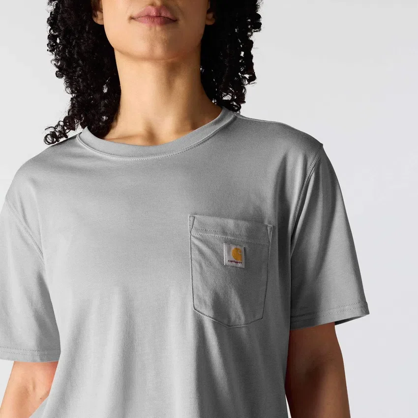 Camisas de gola redonda, corte largo e leve, com bolso, em Tencel