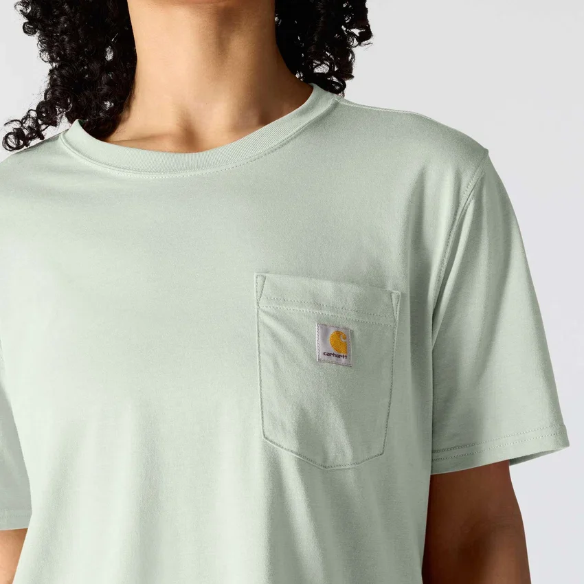 Camisas de gola redonda, corte largo e leve, com bolso, em Tencel