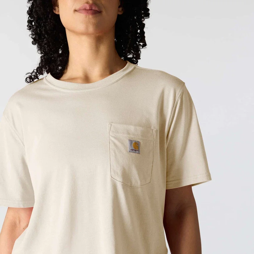 Camisas de gola redonda, corte largo e leve, com bolso, em Tencel
