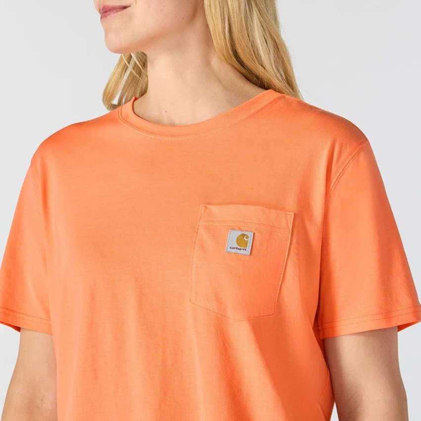 Camisas de gola redonda, corte largo e leve, com bolso, em Tencel