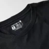Camisas de gola redonda, corte largo e leve, com bolso, em Tencel
