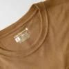Camisas de gola redonda, corte largo e leve, com bolso, em Tencel