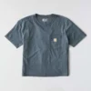 Camisas de gola redonda, corte largo e leve, com bolso, em Tencel
