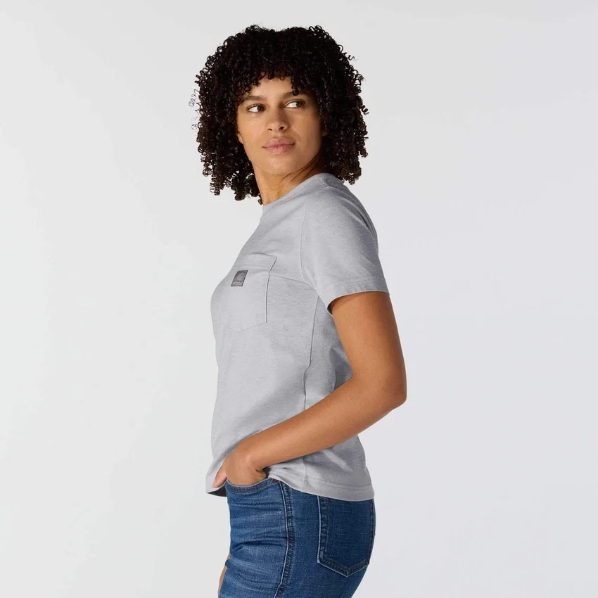 Camisas femininas Irvine de corte descontraído e respirável com bolsos