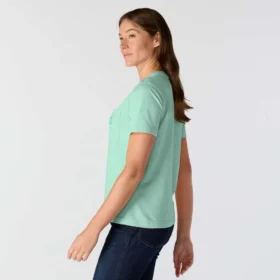 Camisas femininas Irvine de corte descontraído e respirável com bolsos