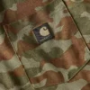 Camisas masculinas Irvine de corte descontraído com padrão camuflado