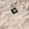 Camisas masculinas Irvine de corte descontraído com padrão camuflado