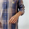 Camisas xadrez em sarja de corte largo da série Tencel™ para mulher
