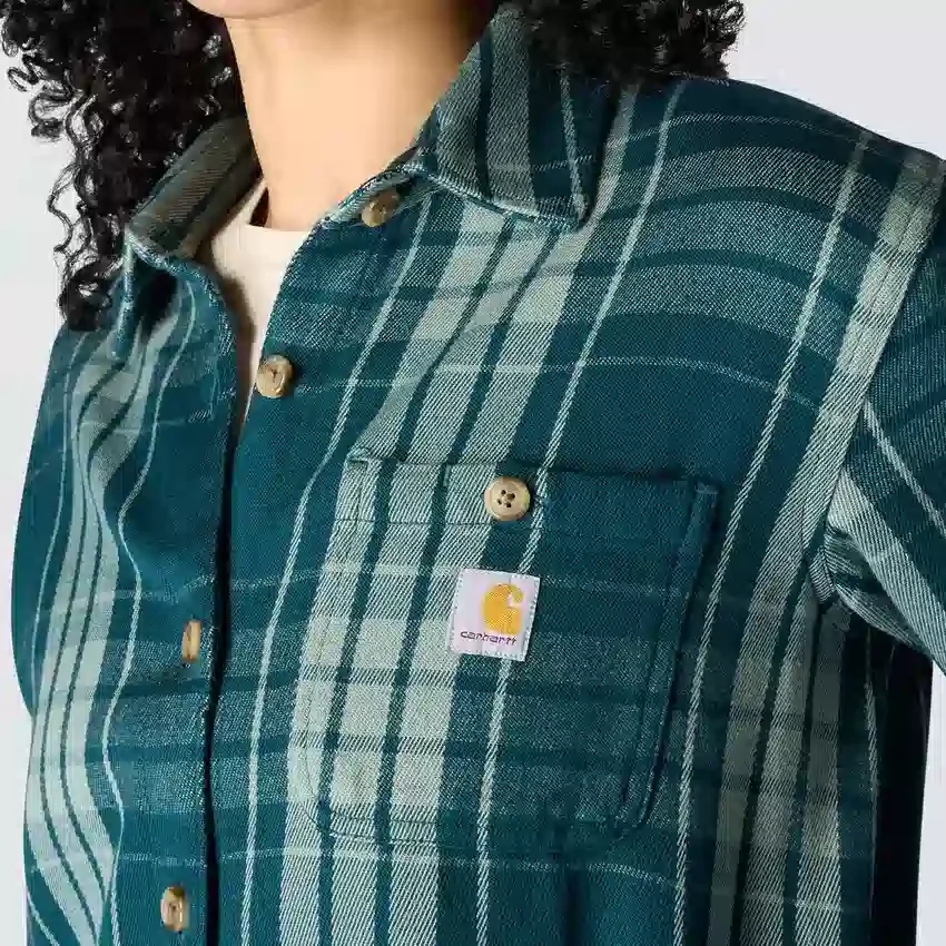 Camisas xadrez em sarja de corte largo da série Tencel™ para mulher