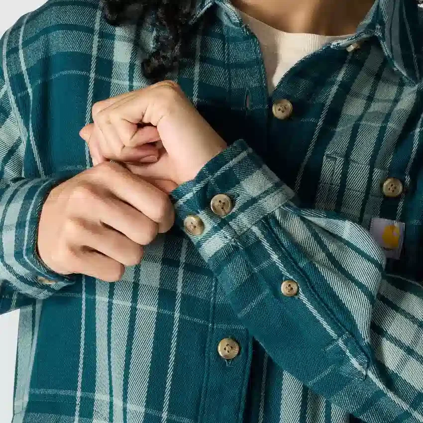 Camisas xadrez em sarja de corte largo da série Tencel™ para mulher