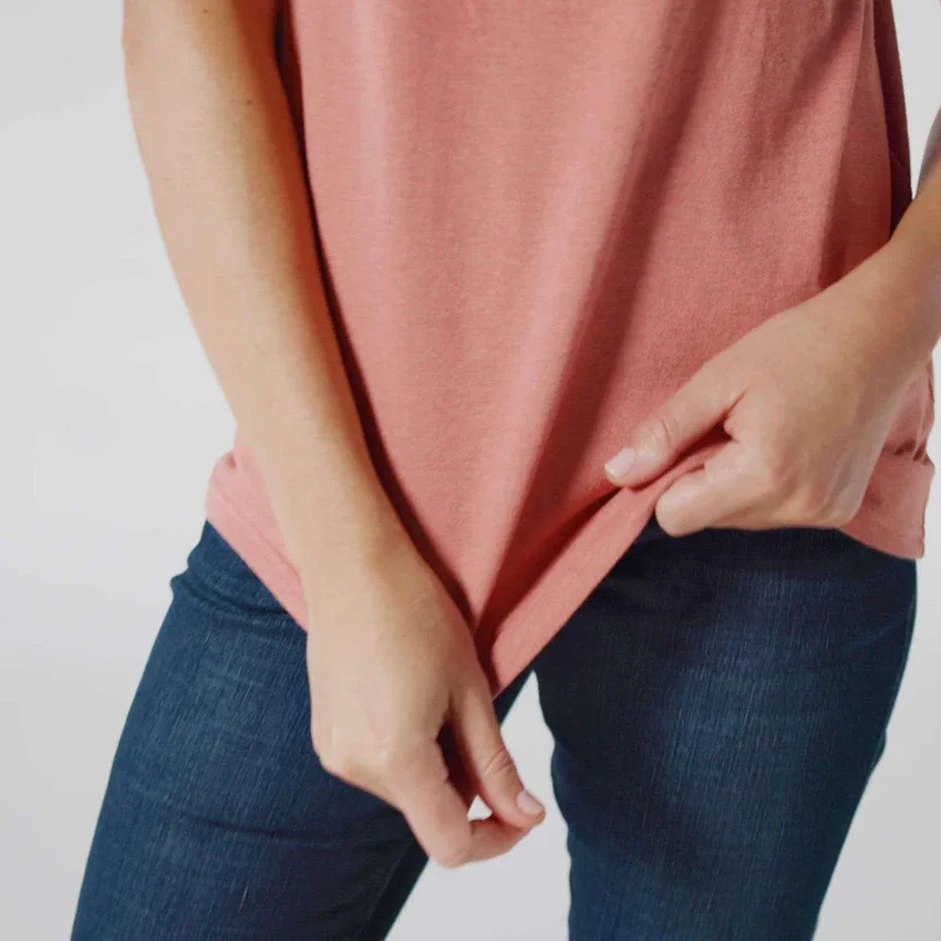 Camisola icónica K87 de corte largo e tecido pesado com bolsos para mulher