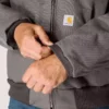 Carhartt J140 Casaco Active isolado para homem, em tecido Firm Duck icónico