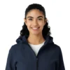 Casaco com capuz de malha polar laminada para mulher