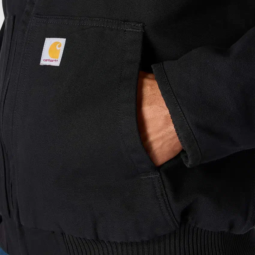 Casaco desportivo isolado em lona lavada para homem