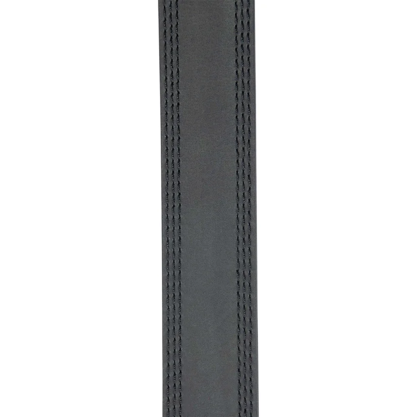 Cinto de couro com costura tripla