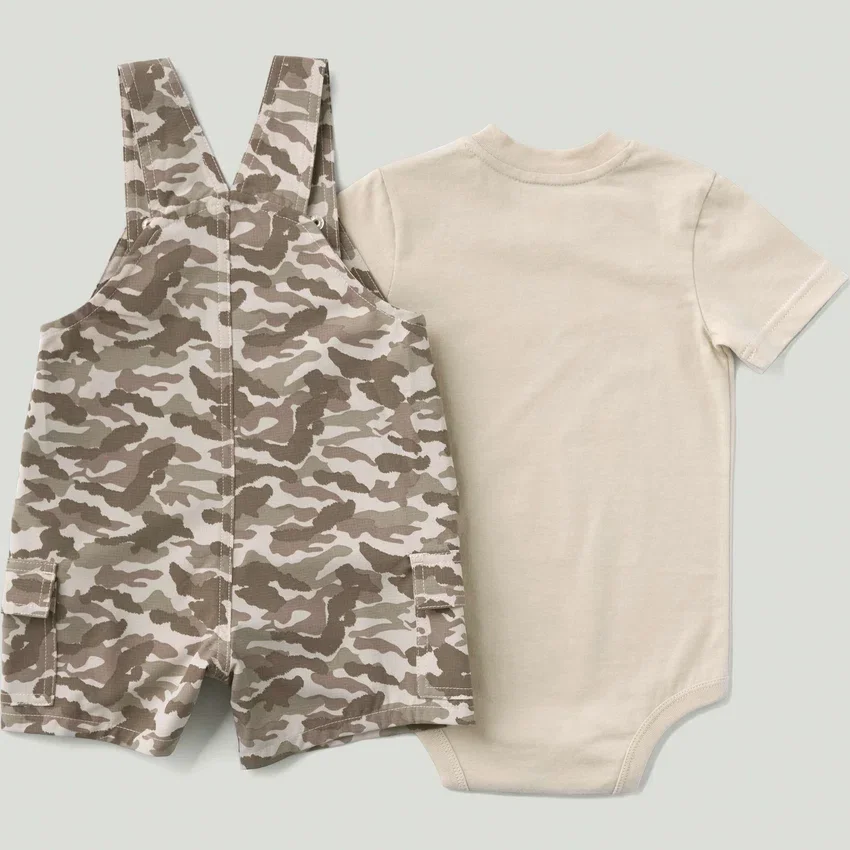 Conjunto de 2 peças para meninos: body com manguitos curtos e calções com bolsos cargo camuflados (bebé)