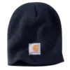Gorro com emblema em malha