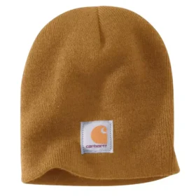 Gorro com emblema em malha