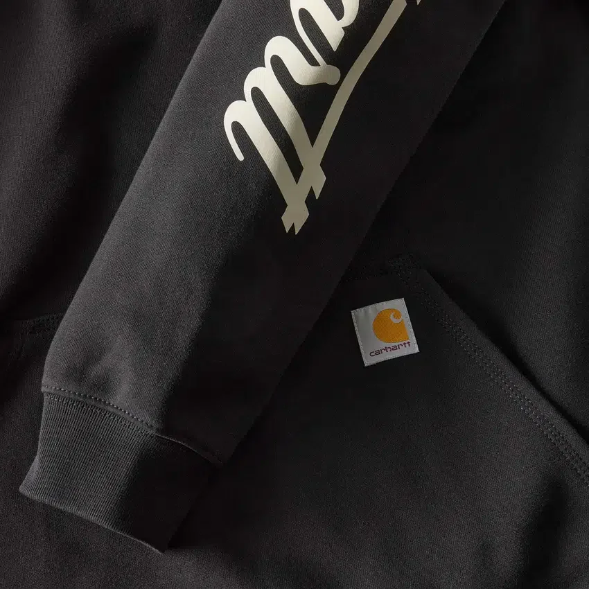 Hoodie masculino com grafismo «Marquette Shamrock Script» – Camisola do Dia de São Patrício