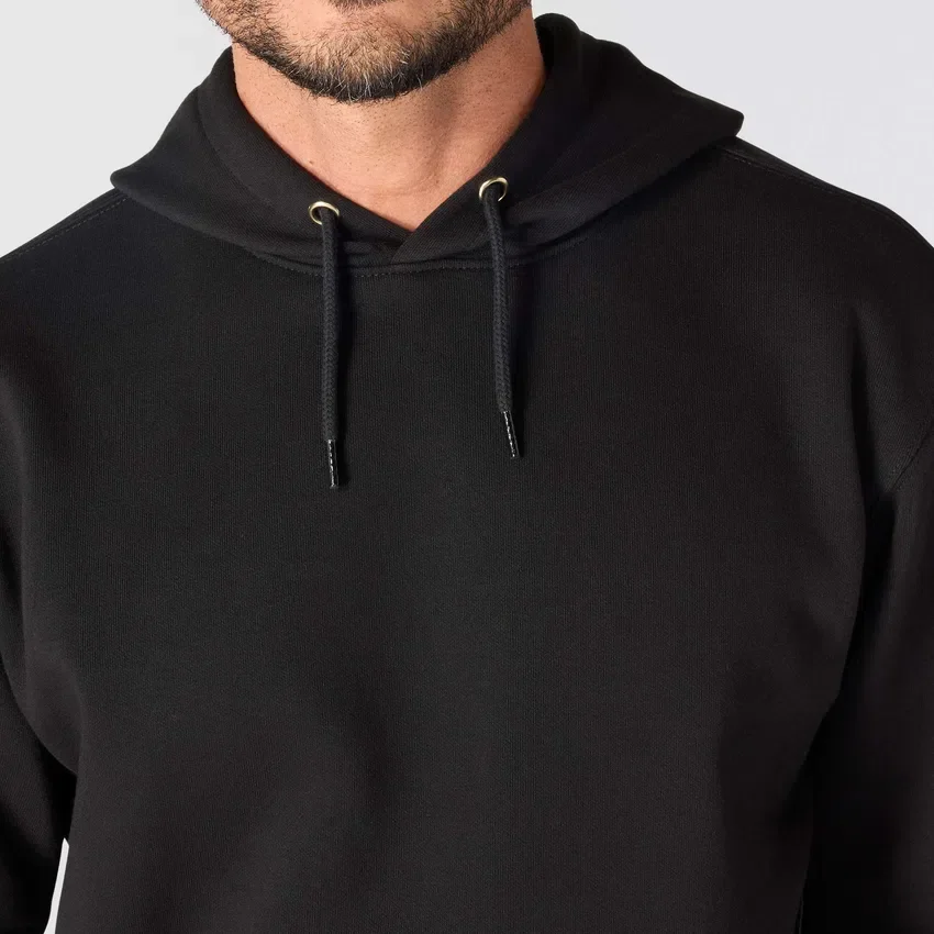 Hoodie masculino com grafismo «Marquette Shamrock Script» – Camisola do Dia de São Patrício