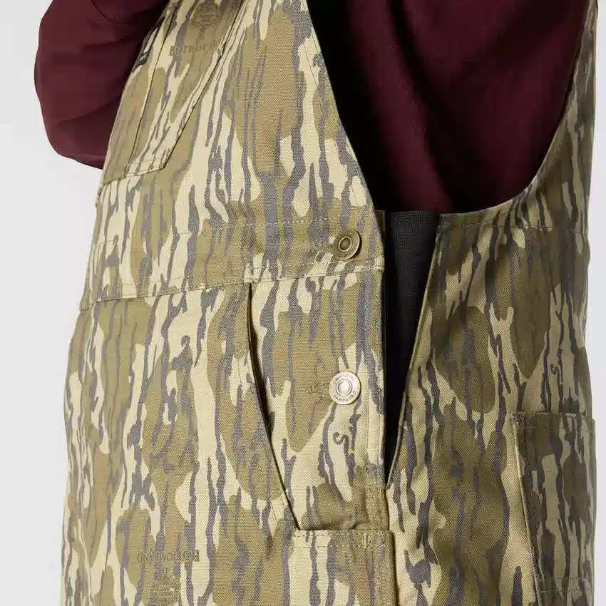 Macacão com peitoral em tecido Rugged Flex® Duck, com isolamento térmico e padrão camuflado - Classificação de calor n.º 3