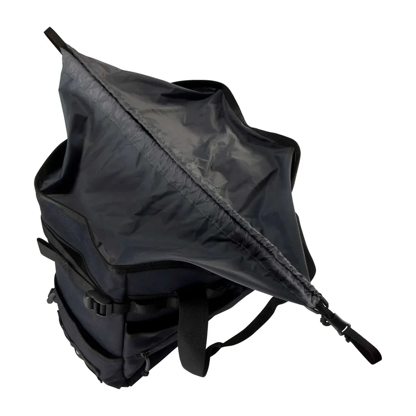 Mochila conversível tipo tote em nylon com fecho de cordão, 28 L