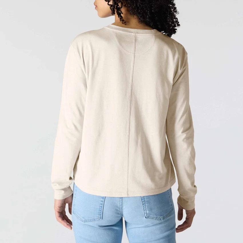 T-shirt feminina de manguitos longos com gola redonda e bolso, em Tencel