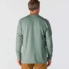T-shirt masculina Dearborn de corte largo, tecido pesado e manguitos longos com logótipo