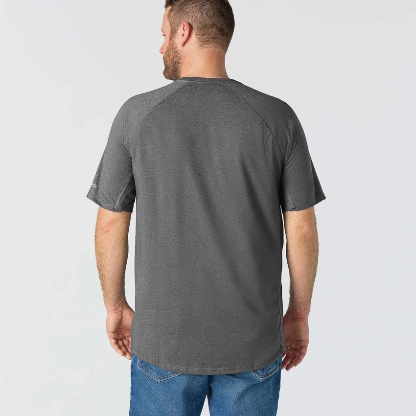 T-shirt masculina Force de corte descontraído, com absorção de humidade e bolsos